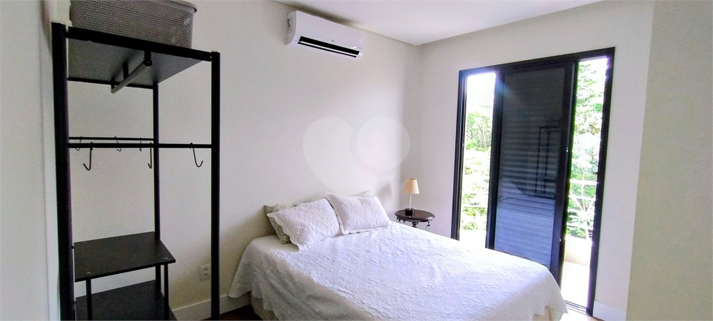 Casa à venda com 3 suítes no condomínio Porto do Sol, Valinhos - SP