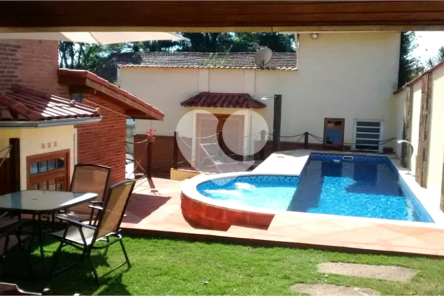 Casa à venda com 3 quartos, sendo 1 suíte, em Roseira, Mairiporã, SP