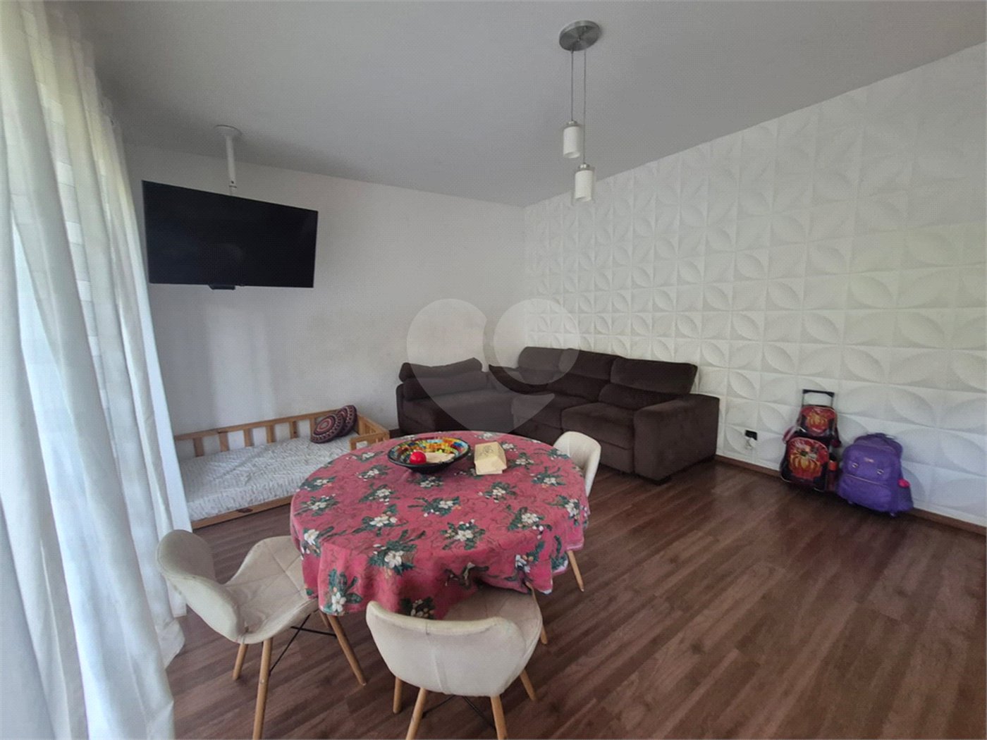 Casa à venda com 4 quartos, sendo 1 suíte, em Chácara Arantes, Mairiporã, SP