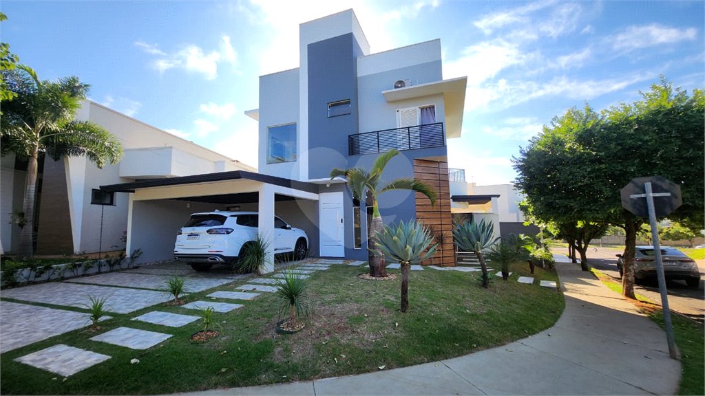 Casa à venda com 3 quartos, sendo 2 suítes, em Residencial Village Damha, Araraquara, SP