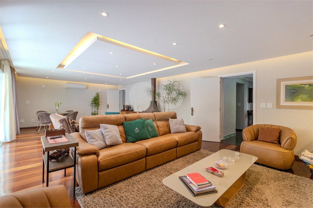 Casa à venda com 4 suítes em Interlagos, São Paulo, SP