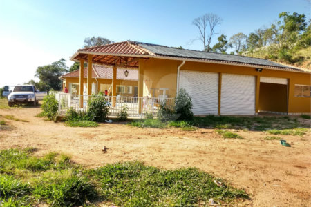Hotel à venda com 7 quartos, sendo 4 suítes, no Centro, Soledade de Minas, MG