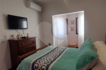 Casa à venda com 3 quartos, sendo 1 suíte, em Jardim Panorama, Valinhos, SP