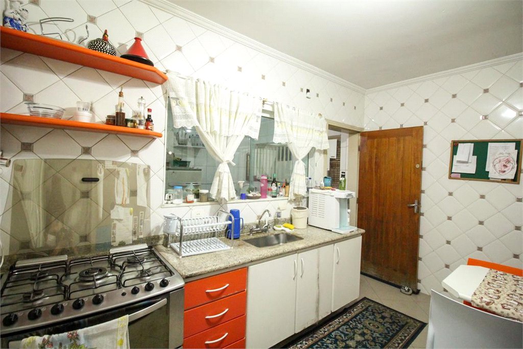 Casa à venda com 5 quartos, sendo 3 suítes, em Vila Paulicéia, São Paulo, SP
