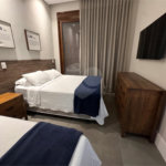 Casa à venda com 6 suítes no condomínio Vila Pinhal, Itirapina - SP