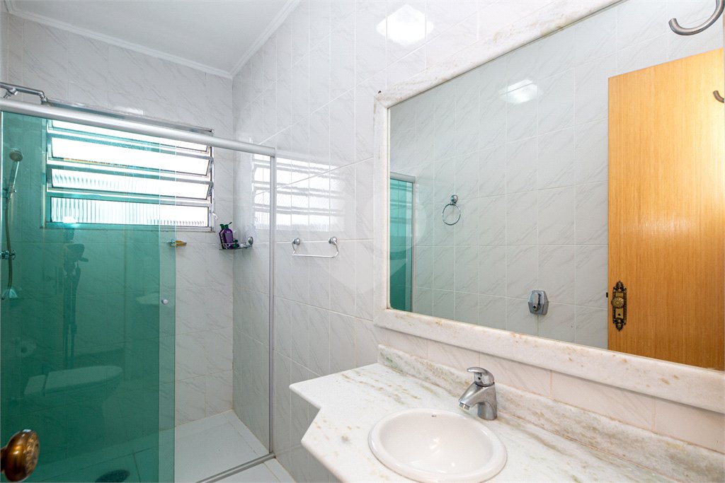 Casa à venda com 3 quartos, sendo 1 suíte, em Campo Belo, São Paulo, SP