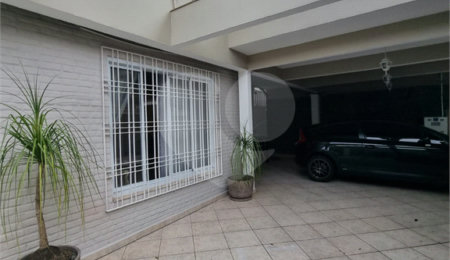 Sobrado à venda com 4 quartos, sendo 1 suíte, em Brooklin, São Paulo, SP