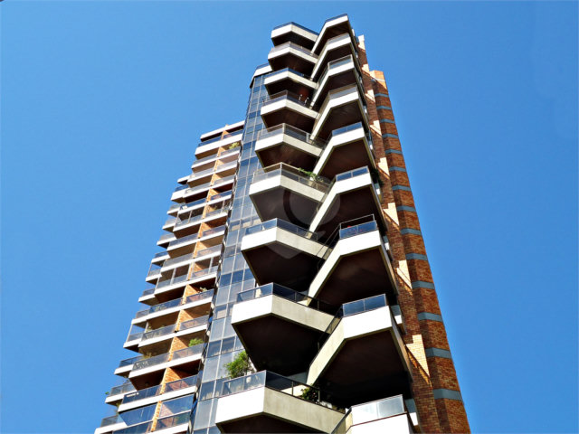 Apartamento à venda com 4 quartos, sendo 3 suítes,  em Santana, São Paulo, SP