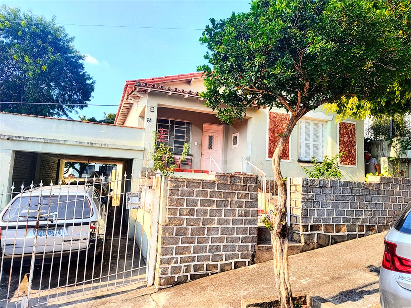 Casa à venda com 2 quartos no Centro, Vinhedo, SP