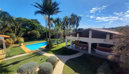 Casa à venda com 5 quartos, sendo 2 suítes,  no condomínio Estância Marambaia, Vinhedo - SP