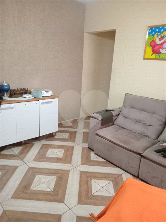 Sobrado à venda com 2 quartos, sendo 1 suíte, em Chora Menino, São Paulo, SP