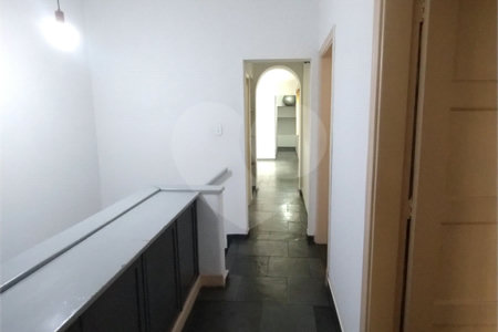 Casa à venda com 4 quartos, sendo 1 suíte, em Vila Mariana, São Paulo, SP