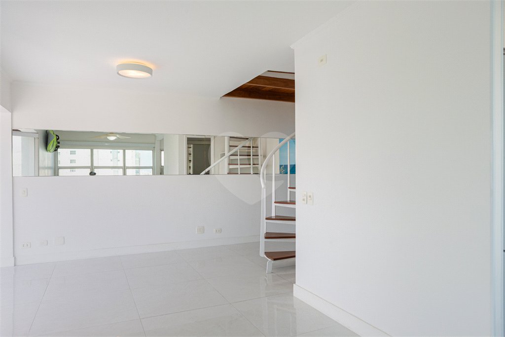 Duplex à venda com 2 quartos, sendo 1 suíte, em Vila Clementino, São Paulo, SP