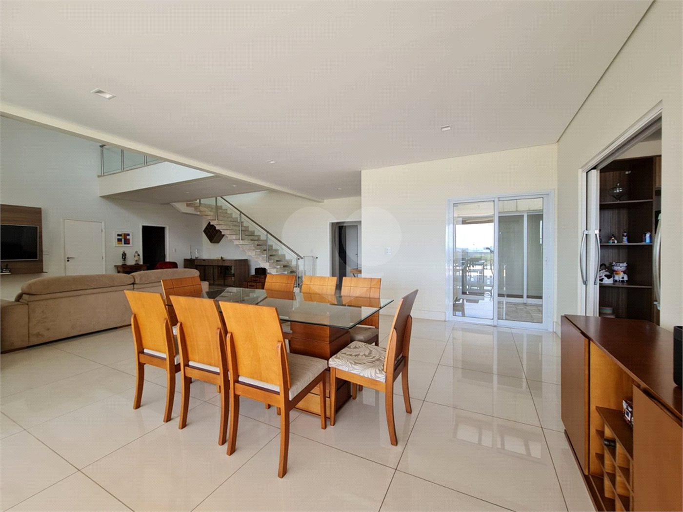 Casa à venda ou para alugar com 4 suítes no condomínio Residencial Jardim Primavera, Louveira - SP