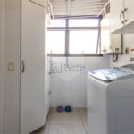Apartamento à venda com 3 quartos, sendo 2 suítes, em Campo Belo, São Paulo, SP
