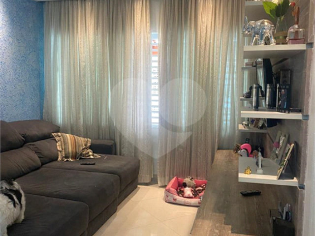 Sobrado à venda com 3 quartos, sendo 2 suítes,  em Vila Mazzei, São Paulo, SP