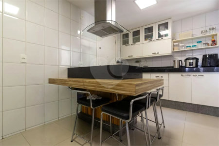 Apartamento à venda com 3 quartos, sendo 2 suítes, em Brooklin Paulista, São Paulo, SP