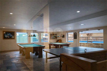 Apartamento à venda com 3 quartos, sendo 1 suíte,  em Enseada, Guarujá, SP