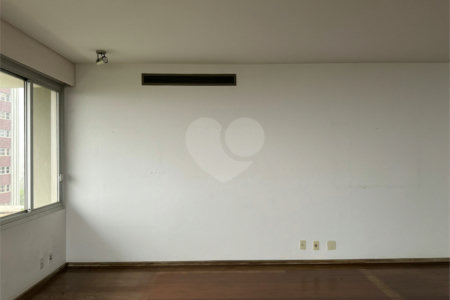 Apartamento à venda com 4 suítes em Jardim Marajoara, São Paulo, SP