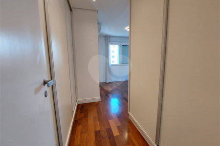Apartamento à venda com 3 quartos, sendo 1 suíte, em Vila Leopoldina, São Paulo, SP