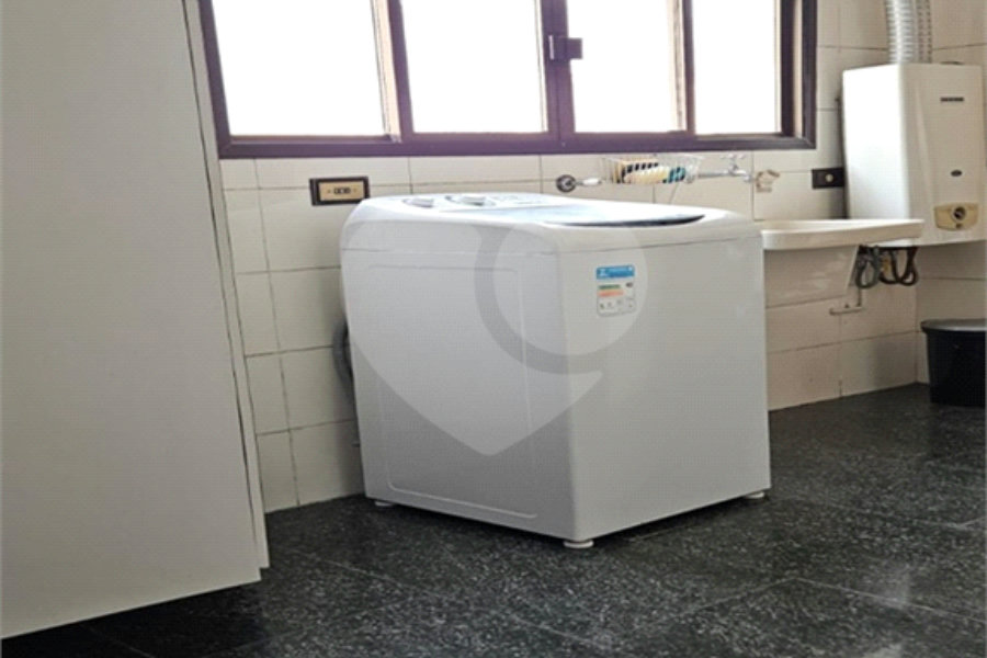 Apartamento à venda com 3 quartos, sendo 1 suíte, em Anália Franco, São Paulo, SP