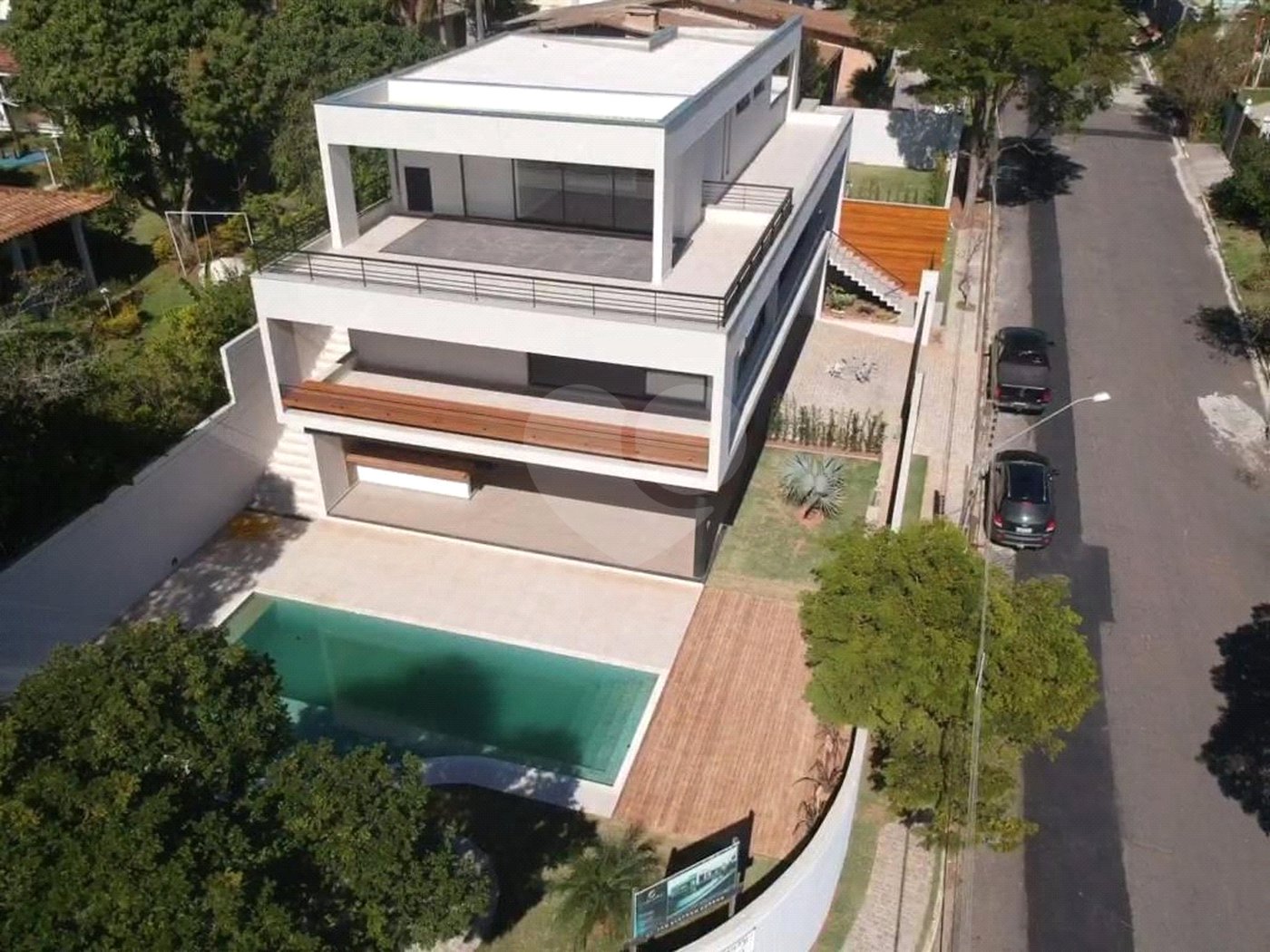 Casa à venda com 4 suítes em Jardim Itaperi, Atibaia, SP