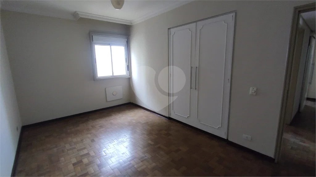 Apartamento Edifício Romano