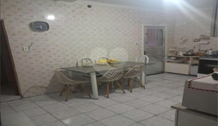 Sobrado à venda com 4 quartos em Tremembé, São Paulo, SP