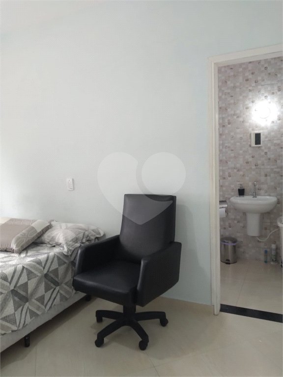 Casa Térrea à venda com 3 suítes em Loty, Itanhaém, SP