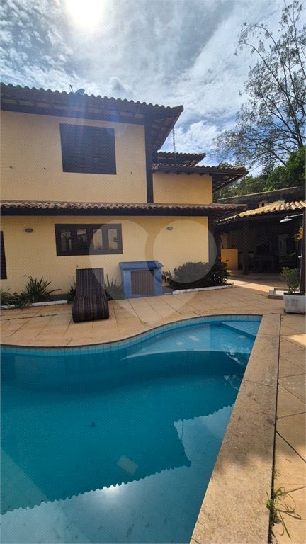Casa à venda com 5 quartos, sendo 4 suítes,  em Geribá, Armação dos Búzios, RJ
