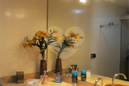 Apartamento à venda com 3 quartos, sendo 1 suíte,  em Vila Andrade, São Paulo, SP