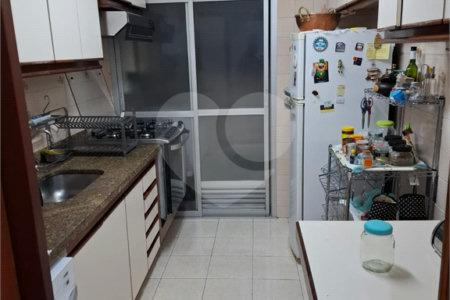 Apartamento à venda com 3 quartos, sendo 1 suíte, em Vila Mariana, São Paulo, SP