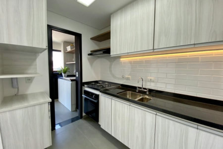 Apartamento para alugar com 3 quartos, sendo 2 suítes,  em Vila Olímpia, São Paulo, SP