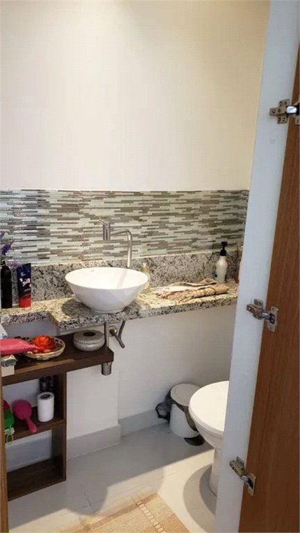 Apartamento à venda com 3 suítes em Vila Alexandria, São Paulo, SP