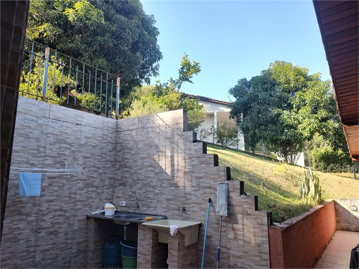 Chácara à venda com 4 quartos, sendo 1 suíte, em Chácaras Fernão Dias, Atibaia, SP