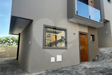 Villagio à venda com 2 suítes em Jardim Santo Antônio, Atibaia, SP