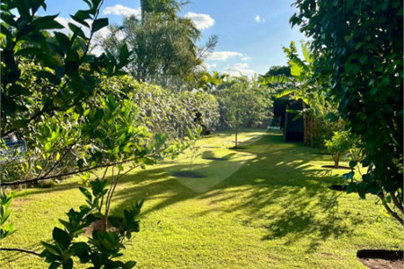 Casa à venda com 4 suítes no condomínio Residencial Vale das Laranjeiras, Indaiatuba - SP