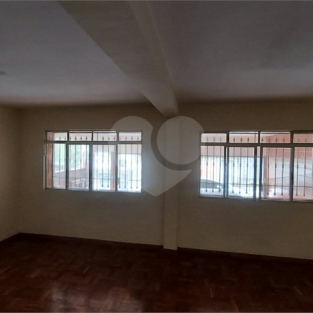 Sobrado à venda com 4 quartos, sendo 1 suíte,  em Vila Guarani (z Sul), São Paulo, SP