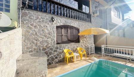 Casa à venda com 4 quartos, sendo 1 suíte,  em Campo Grande, Rio de Janeiro, RJ
