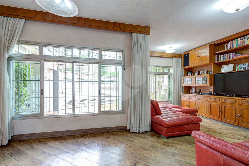 Casa à venda com 3 quartos, sendo 1 suíte, em Santo Amaro, São Paulo, SP