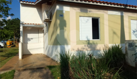 Casa à venda com 3 quartos, sendo 1 suíte,  no condomínio Moradas Lll, São Carlos - SP