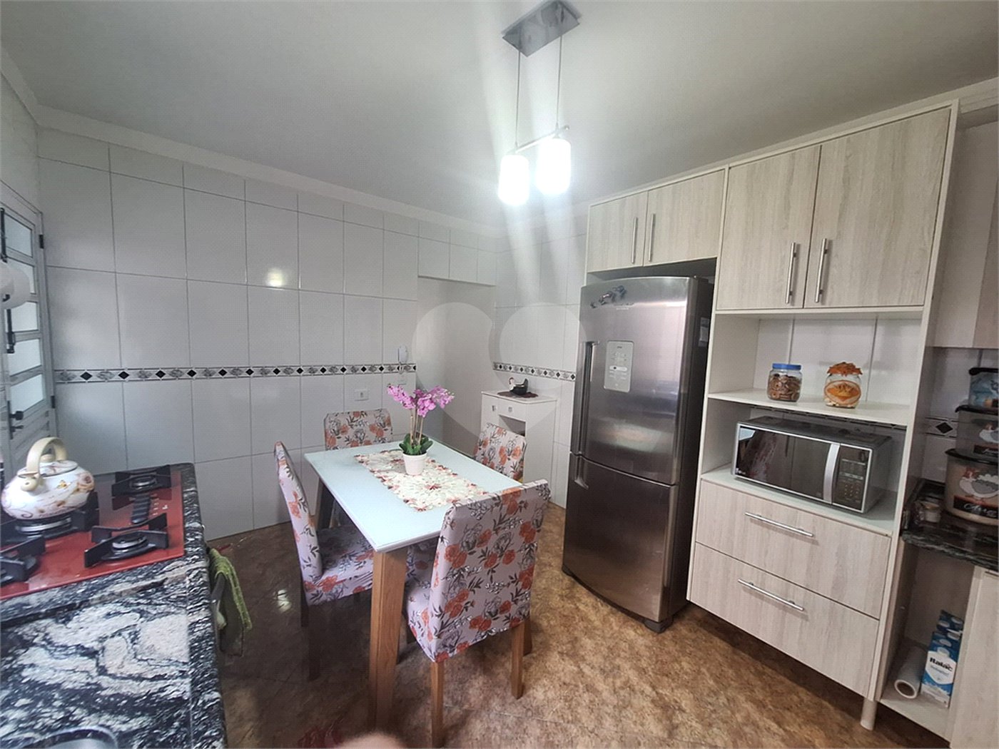 Sobrado à venda com 4 quartos, sendo 1 suíte,  em Vila São Geraldo, São Paulo, SP