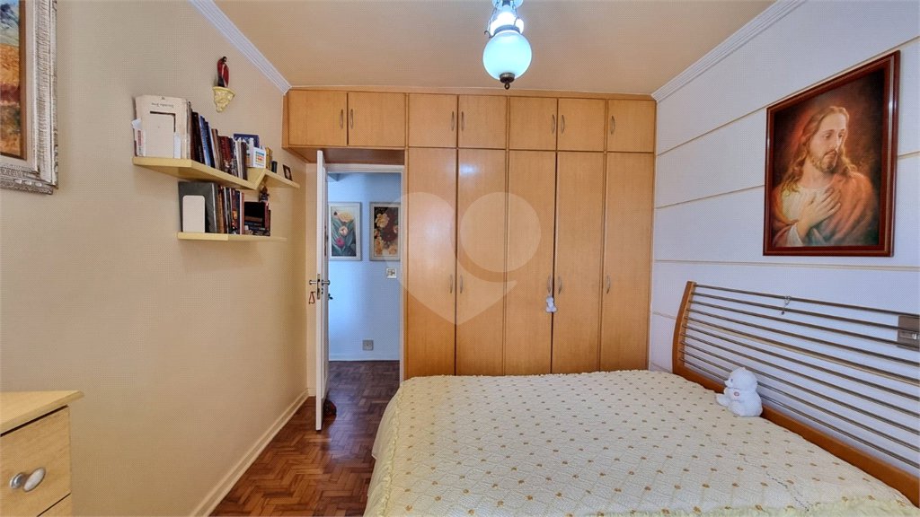 Apartamento à Venda na Bela Vista com 60m², Excelente Localização e Potencial de Reforma