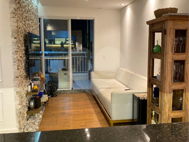 Apartamento à venda com 3 quartos, sendo 1 suíte,  em Vila Maria, São Paulo, SP