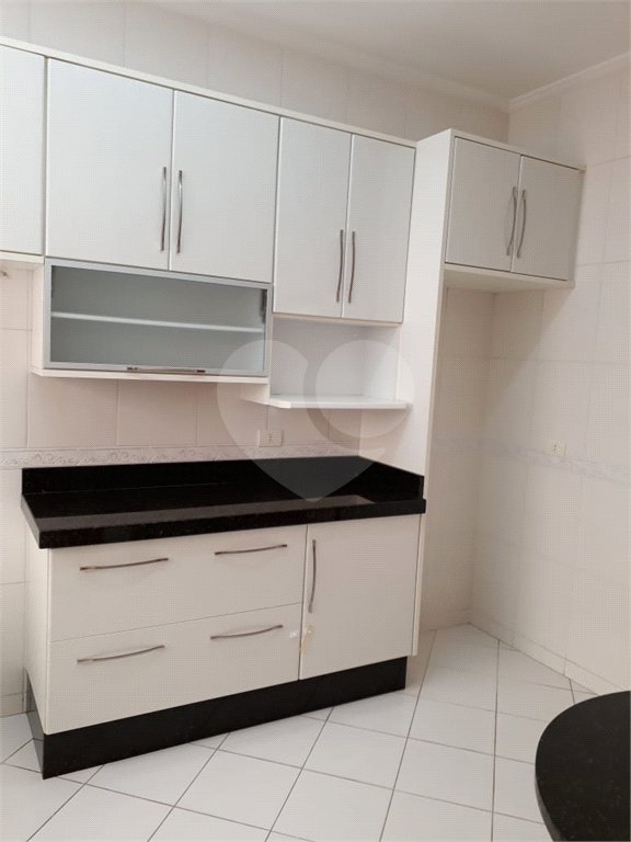 Casa à venda com 3 quartos, sendo 1 suíte, no condomínio Saude, São Paulo - SP