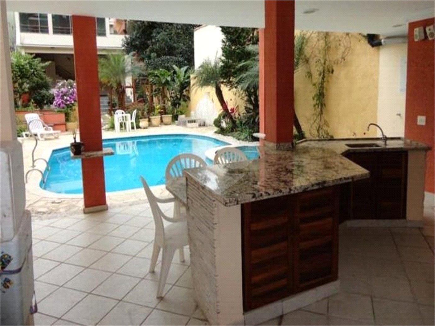 Sobrado à venda com 6 quartos, sendo 2 suítes, em Horto Florestal, São Paulo, SP