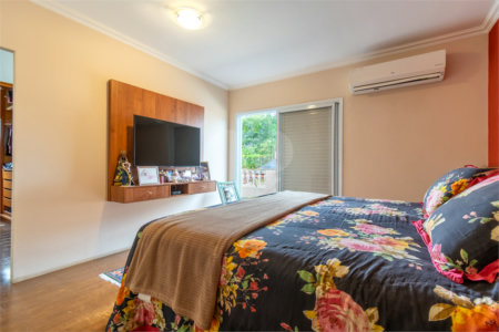 Casa à venda com 3 quartos, sendo 1 suíte,  em Vila Cordeiro, São Paulo, SP