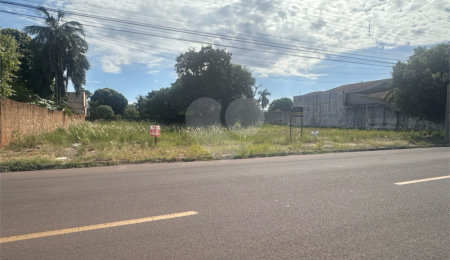 Terreno à venda em Jardim Primaveril, Três Lagoas, MS