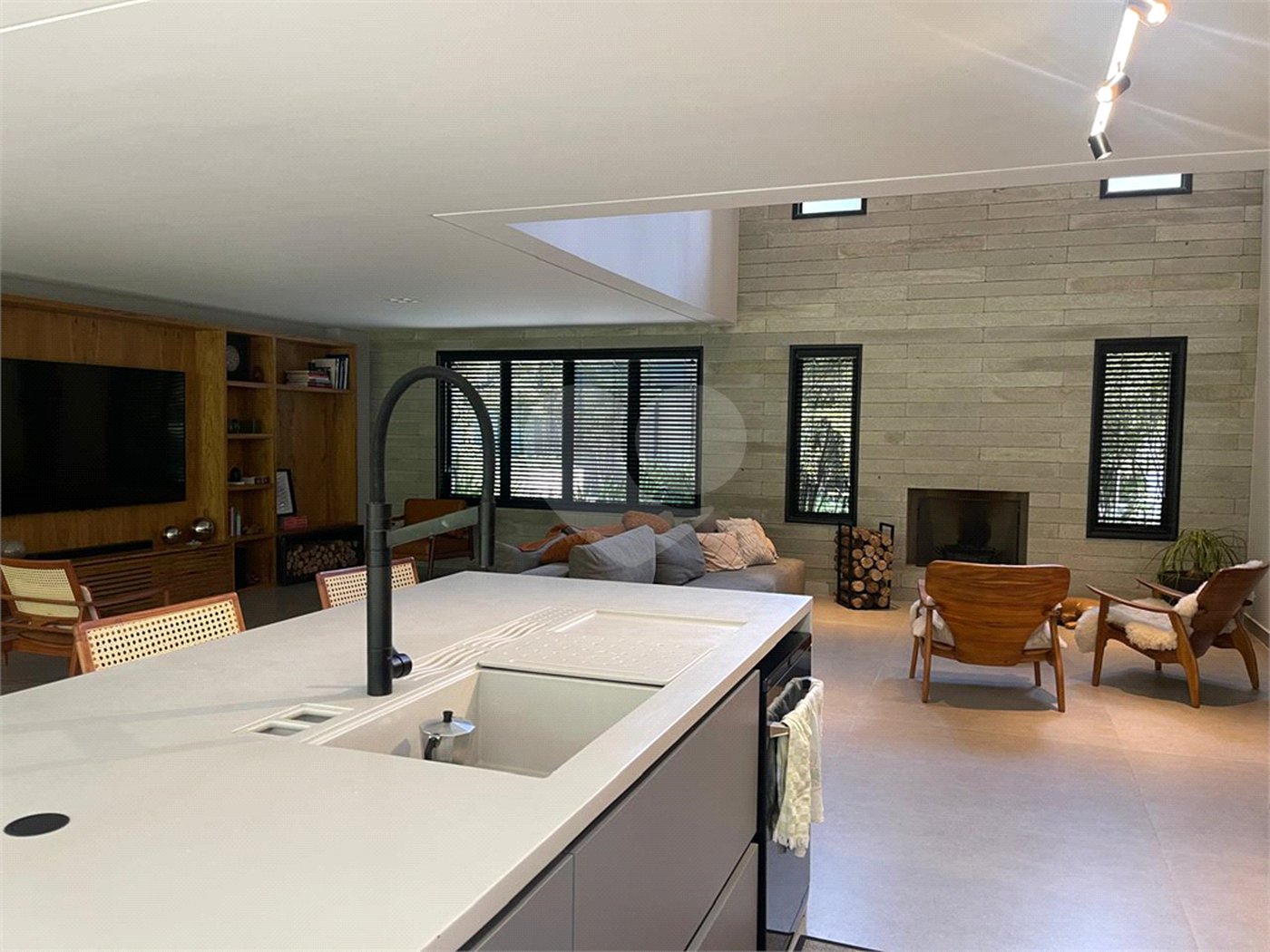 Casa à venda com 3 suítes no condomínio Reserva 8, São Paulo - SP