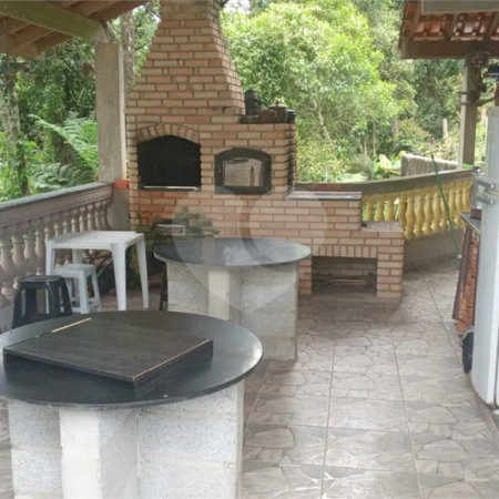 Chácara com 750m² , 4 dormitórios , sendo 1 suíte , 50 vagas , à venda em Santo André.